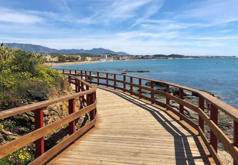 Leilighet Precioso Estudio Con Piscina A 200m Del Mar